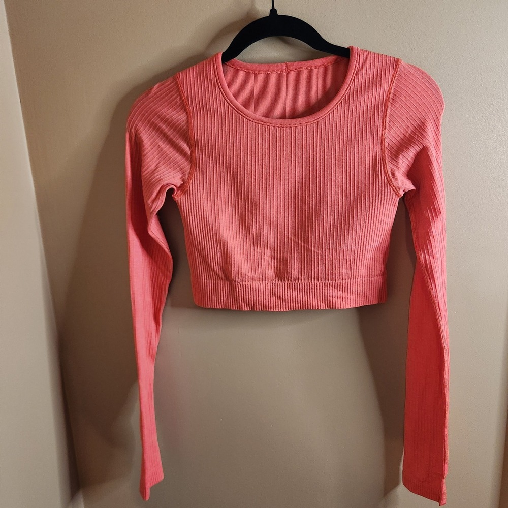 Lululemon Ebb to Street Long Sleeve Ribbed Crop Top Coral Pink Size 4 W3DZNS